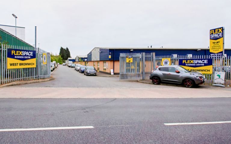 Middlemore Road, West Bromwich, B21 0BN