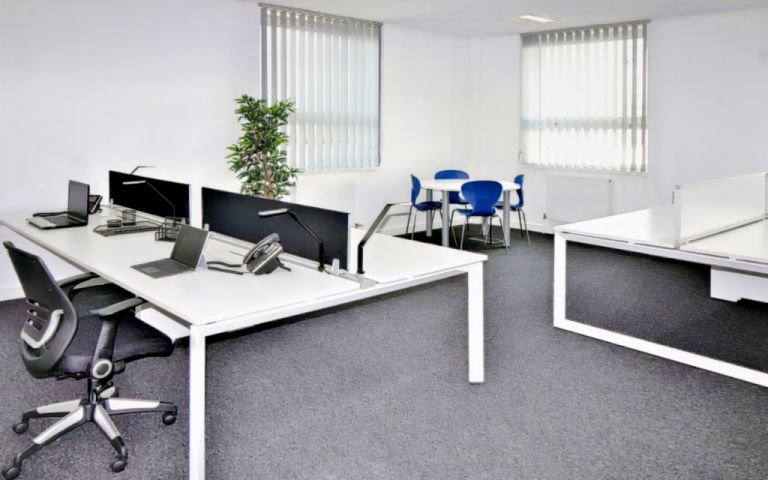 Westwood Park Drive, Wigan, FK9 5