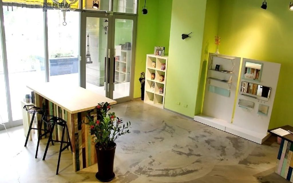 2F.,No.40, Dexing W. Rd., Shilin Dist., 11158